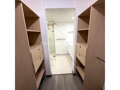 Apartamento en venta en Loma De Los Bernal, Medellín · foto 5 de 20