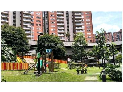Apartamento en venta en Loma De Los Bernal, Medellín · foto 11 de 20