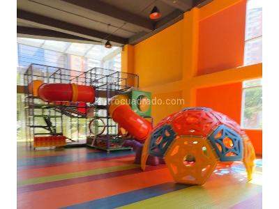 Apartamento en venta en Loma De Los Bernal, Medellín · foto 14 de 20