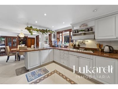 Casa en venta en Santa Barbara, Bogotá · foto 7 de 19