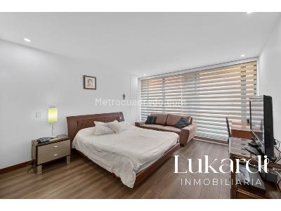 Apartamento de 3 alcobas en venta en Santa Barbara, Bogotá, 138 m² · foto 10 de 15