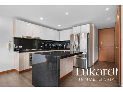 Apartamento de 3 alcobas en venta en Santa Barbara, Bogotá, 138 m² · foto 4 de 15