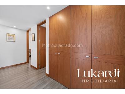 Apartamento de 3 alcobas en venta en Santa Barbara, Bogotá, 138 m² · foto 6 de 15