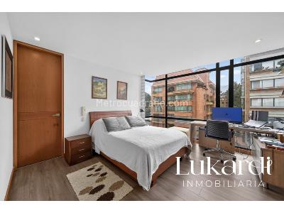 Apartamento de 3 alcobas en venta en Santa Barbara, Bogotá, 138 m² · foto 9 de 15