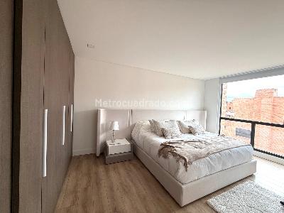 Apartamento de 3 alcobas en venta en La Carolina Country, Bogotá, 191 m² · foto 8 de 12