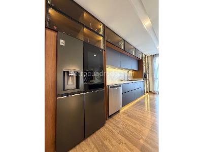 Apartamento de 4 alcobas en venta en Country Club, Bogotá, 327 m² · foto 3 de 3