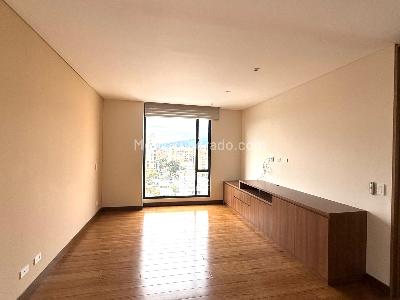 Apartamento de 2 alcobas en venta en Chico Virrey, Bogotá, 215 m² · foto 11 de 14