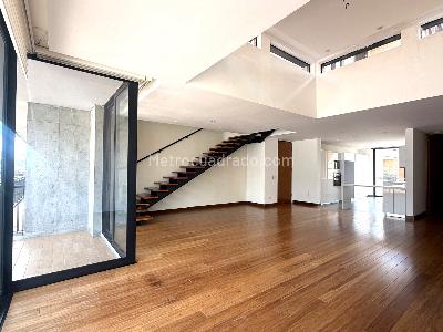 Apartamento de 2 alcobas en venta en Chico Virrey, Bogotá, 215 m² · foto 3 de 14