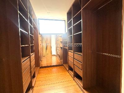 Apartamento de 2 alcobas en venta en Chico Virrey, Bogotá, 215 m² · foto 7 de 14
