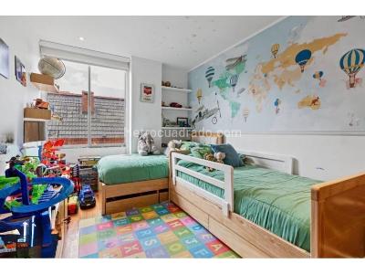Apartamento de 3 alcobas en venta en San Patricio, Bogotá, 130 m² · foto 11 de 12