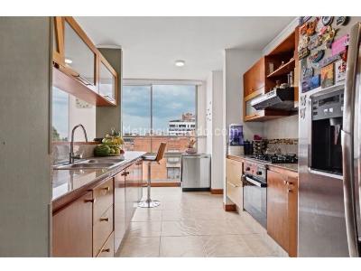 Apartamento de 3 alcobas en venta en San Patricio, Bogotá, 130 m² · foto 5 de 12