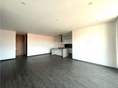 Apartamento de 3 alcobas en venta en Country Club, Bogotá, 160 m² · foto 2 de 15