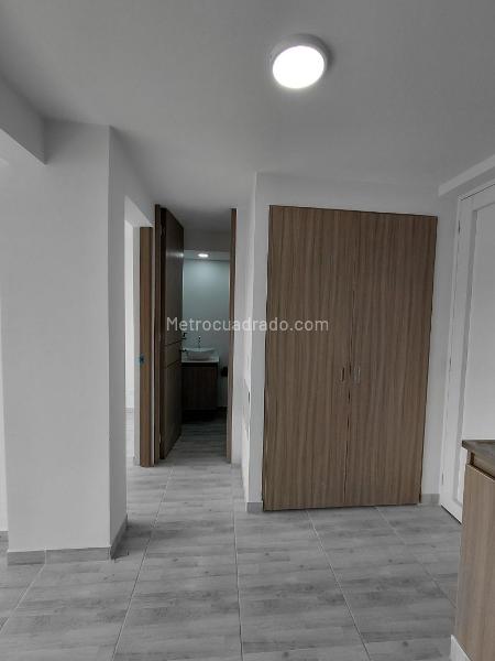 Piso – Bogotá, Industrial Centenario, Localidad Puente Aranda - Más