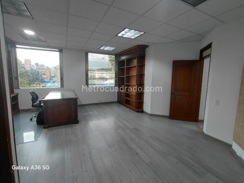 Oficina en Arriendo, CHICO NORTE, Bogotá D.C. - Más