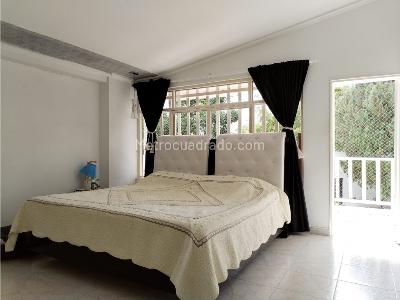 Casa de 5 alcobas en venta en Fundadores, Armenia, 280 m² · foto 12 de 19
