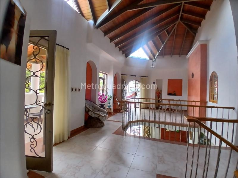 Casa – Armenia, Santa Helena - Más