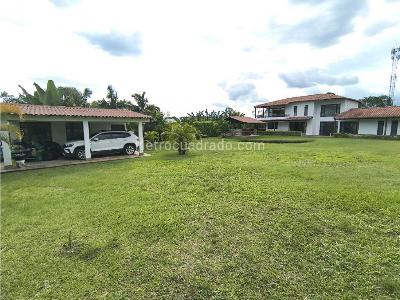 Casa de 5 alcobas en venta en Puerto Espejo, Armenia, 340 m² · foto 3 de 20