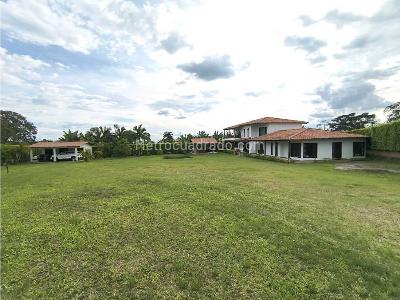 Casa de 5 alcobas en venta en Puerto Espejo, Armenia, 340 m² · foto 14 de 20