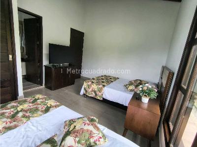 Casa de 5 alcobas en venta en Puerto Espejo, Armenia, 340 m² · foto 19 de 20