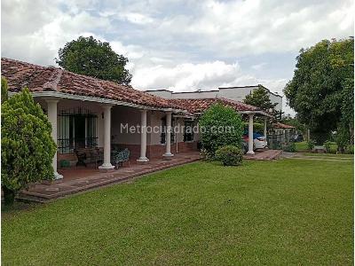 Casa de 4 alcobas en venta en Via Aeropuerto El Eden, Armenia, 350 m² · foto 3 de 20