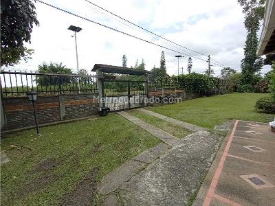 Casa de 4 alcobas en venta en Via Aeropuerto El Eden, Armenia, 350 m² · foto 4 de 20