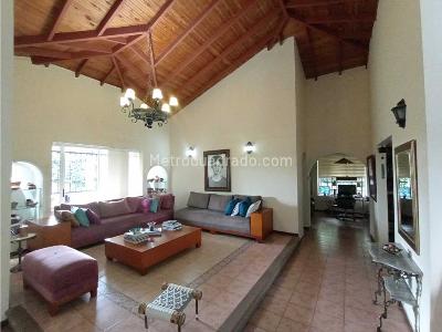 Casa de 4 alcobas en venta en Via Aeropuerto El Eden, Armenia, 350 m² · foto 8 de 20