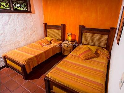 Casa de 5 alcobas en venta en Km 1 Via Armenia Montenegro, Armenia · foto 11 de 20