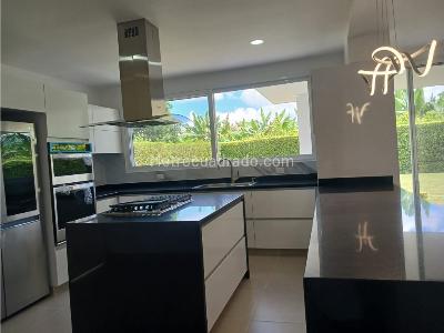 Casa de 5 alcobas en venta en Pueblo Tapao, Armenia, 920 m² · foto 3 de 20