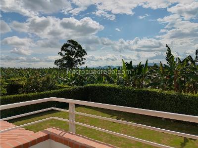 Casa de 5 alcobas en venta en Pueblo Tapao, Armenia, 920 m² · foto 10 de 20