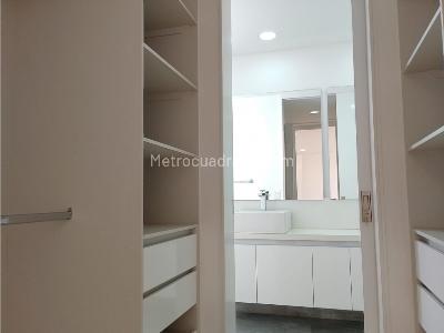 Casa de 5 alcobas en venta en Pueblo Tapao, Armenia, 920 m² · foto 17 de 20