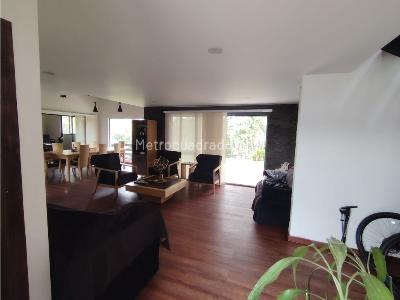 Casa de 4 alcobas en venta en Kilometro 1 Via Armenia, Armenia, 1810 m² · foto 6 de 20