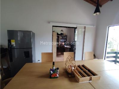 Casa de 4 alcobas en venta en Kilometro 1 Via Armenia, Armenia, 1810 m² · foto 8 de 20