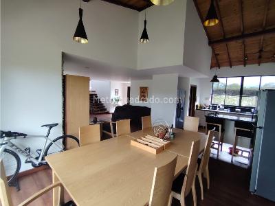 Casa de 4 alcobas en venta en Kilometro 1 Via Armenia, Armenia, 1810 m² · foto 10 de 20