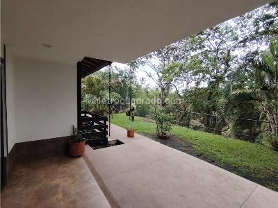Casa de 4 alcobas en venta en Kilometro 1 Via Armenia, Armenia, 1810 m² · foto 13 de 20