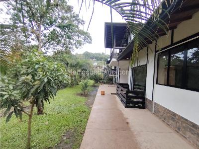 Casa de 4 alcobas en venta en Kilometro 1 Via Armenia, Armenia, 1810 m² · foto 14 de 20