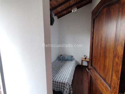 Casa de 4 alcobas en venta en Kilometro 1 Via Armenia, Armenia, 1810 m² · foto 16 de 20