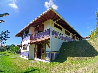 Casa de 5 alcobas en venta en Km 1 Via Armenia Montenegro, Armenia, 440 m² · foto 4 de 20