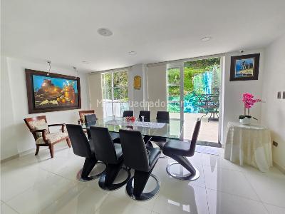 Casa de 5 alcobas en venta en La Castellana, Armenia, 190 m² · foto 2 de 20