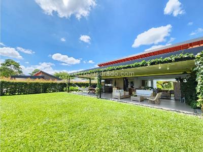 Casa de 4 alcobas en venta en Club Campestre, Armenia, 375 m² · foto 3 de 20