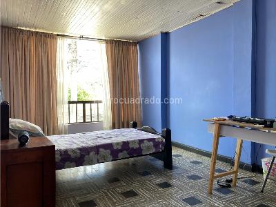 Casa de 5 alcobas en venta en Calle 13 Centro, Armenia, 176 m² · foto 14 de 20