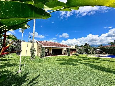 Casa de 5 alcobas en venta en Km 1 5 Via Club Campestre, Armenia, 500 m² · foto 13 de 20