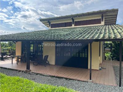 Casa de 4 alcobas en venta en Pueblo Tapao, Armenia, 310 m² · foto 3 de 20