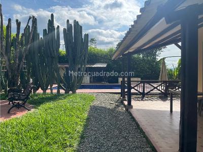 Casa de 4 alcobas en venta en Pueblo Tapao, Armenia, 310 m² · foto 4 de 20