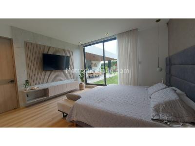 Casa de 4 alcobas en venta en Km7 Via Armenia Pereira, Armenia, 250 m² · foto 15 de 20