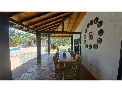 Casa de 4 alcobas en venta en Km 3 Via Circasia, Armenia, 340 m² · foto 14 de 20