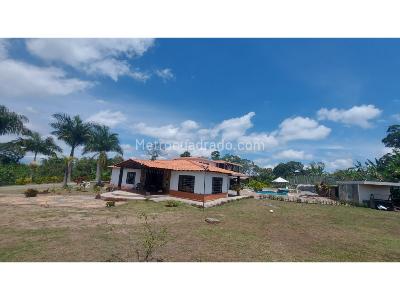 Casa de 4 alcobas en venta en Km 3 Via Circasia, Armenia, 340 m² · foto 16 de 20