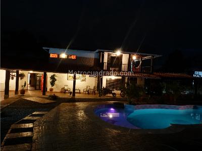 Casa de 4 alcobas en venta en Km 3 Via Circasia, Armenia, 340 m² · foto 19 de 20