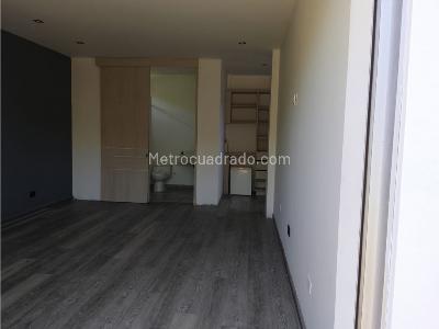 Casa de 5 alcobas en venta en Km 1 5 Via Al Aeropuerto, Armenia, 318 m² · foto 10 de 19
