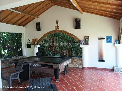 Casa de 5 alcobas en venta en Km 1 5 Via Al Aeropuerto, Armenia, 318 m² · foto 14 de 19