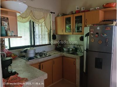 Casa de 5 alcobas en venta en Km 1 5 Via Al Aeropuerto, Armenia, 318 m² · foto 18 de 19